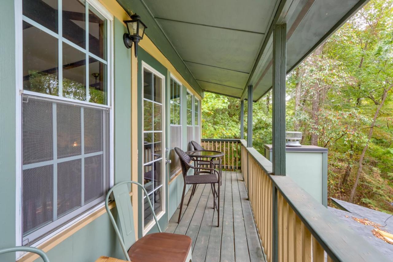 Mountaintop Ellijay Cabin With Private Hot Tub Екстериор снимка