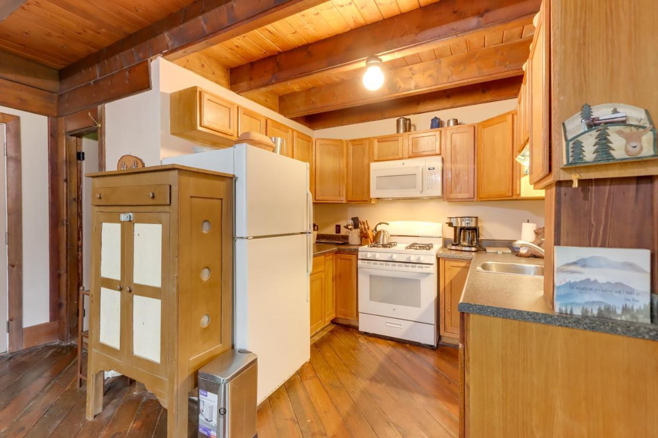 Mountaintop Ellijay Cabin With Private Hot Tub Екстериор снимка